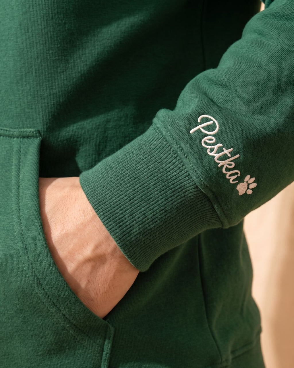 Pet name embroidered beside the one-line portrait