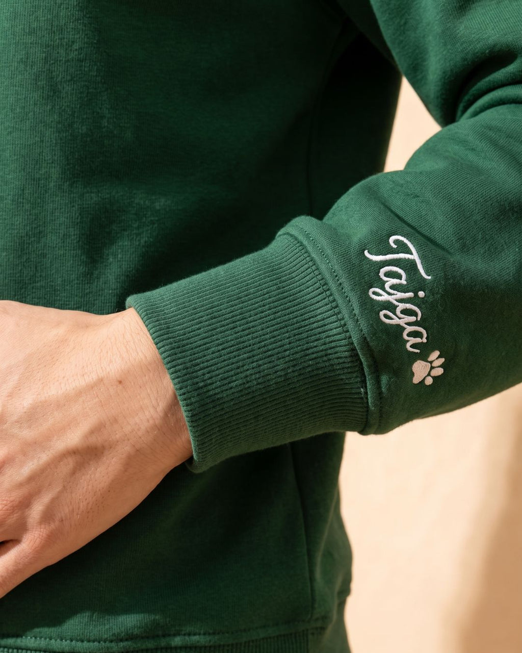 Pet name embroidered beside the one-line portrait